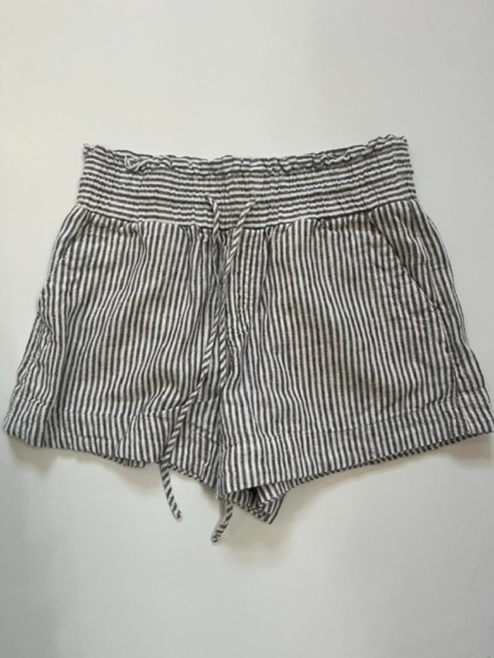 Women's Linen Shorts XS